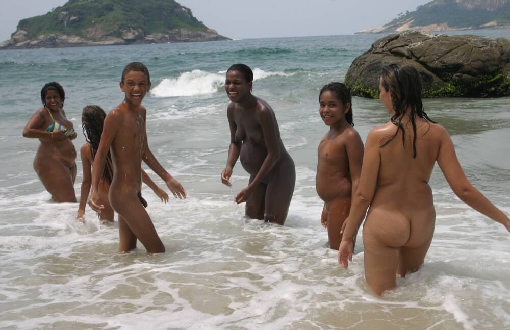 Brazils Endless Water Fun pics - The naked body is an expression of freedom