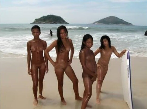 Warm Brazilian Beach Series 2 photo gallery - Getting rid of clothes