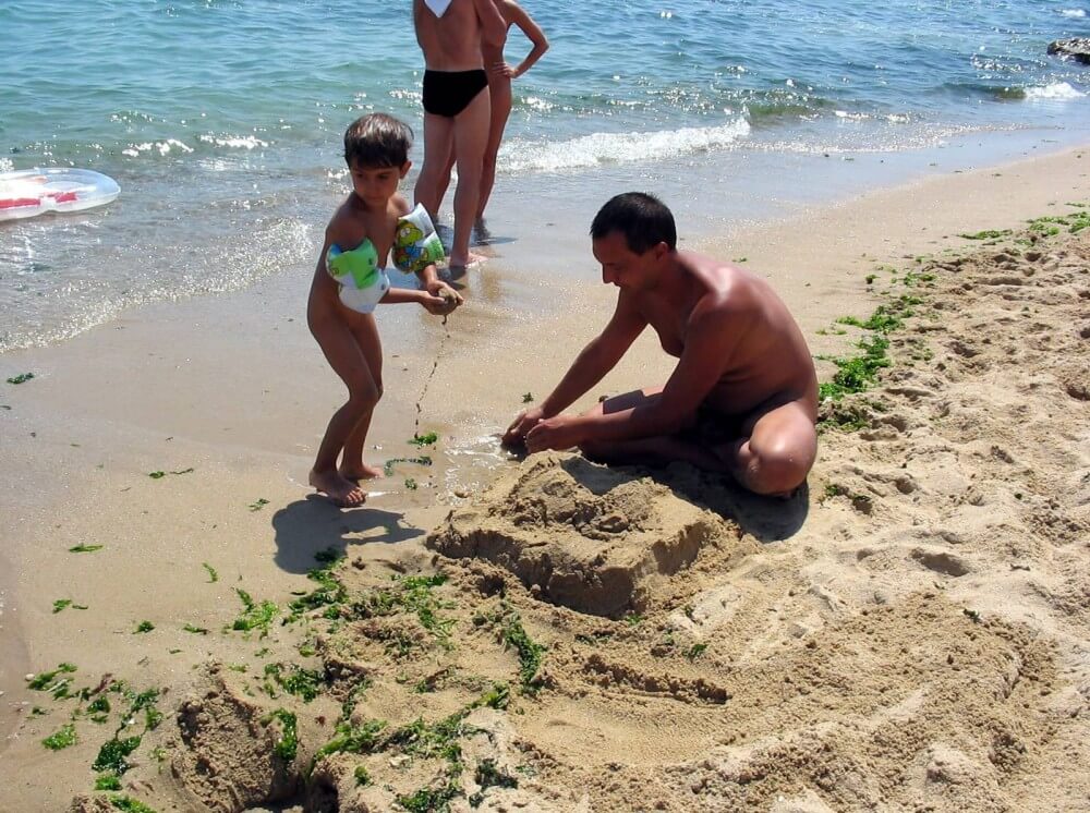Bulgarian Sandy Paint Over - Seeks harmony with the rhythms of nature and the environment through nudity