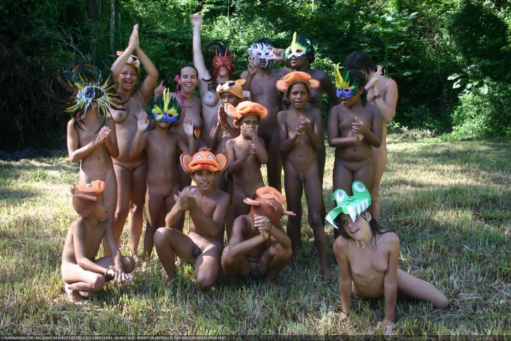 Brazilian Nudists hot gallery 2 - Naturists love openness and freedom