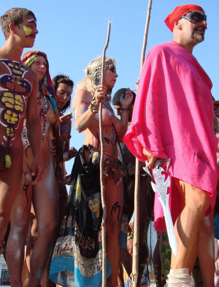 Neptune Day Mountain Top pics - Support and mutual understanding are important in the nudism movement