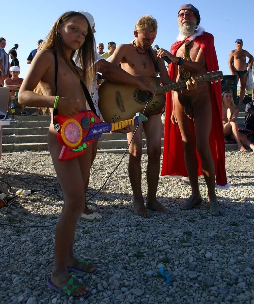 Naturist Beach Contests photos - Being oneself and accepting ones body as core principles of naturism and nudism