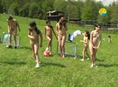 Naturist Freedom: Slide in the Summer - The emergence of naturism is linked to the name of Soren Sorensen