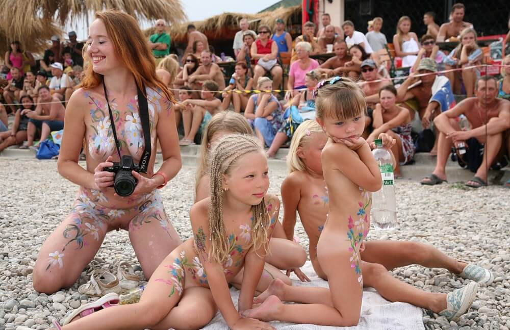 Warm Sand Relaxation photos - Nudity helps you understand yourself and the people around you better