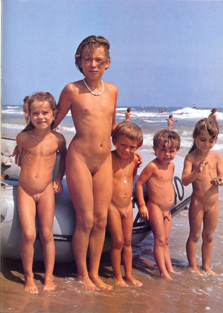 Jung und Frei Nr 2 - Travel with elements of naturism