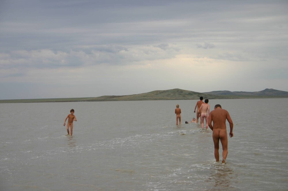 Black-Sea Body Mud Shots pics - Nudism and naturism as a philosophy of life are deeply rooted in respect