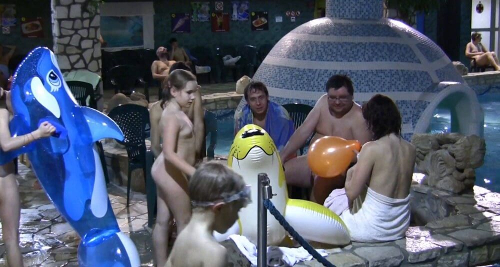 Grassy Outdoor Fitness Full HD - Nudism and naturism help us break free from imposed stereotypes