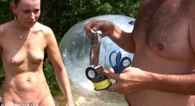 Daytime family picnic # 1 - Simplicity and naturalness are important principles of nudism and naturism