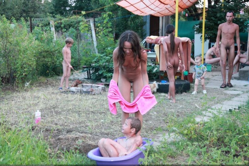 Green barrel of fun-grassy fields of gold photos - Nudism is an expression of freedom and individuality