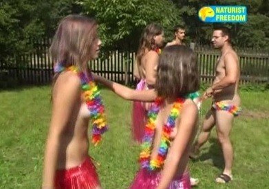 Naturist Freedom: European Hawaii - Nudity is an expression of natural beauty