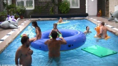 Piano pool and tennis Full HD - For naturists, nudity is part of natural existence