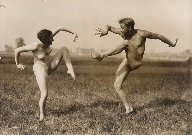 Jazz, dancing and naturism - A person without clothes is closer to the wild