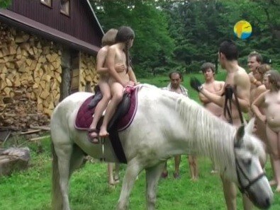 Naturist Freedom: In the Sun - Nudism and naturism are closer to natural harmony