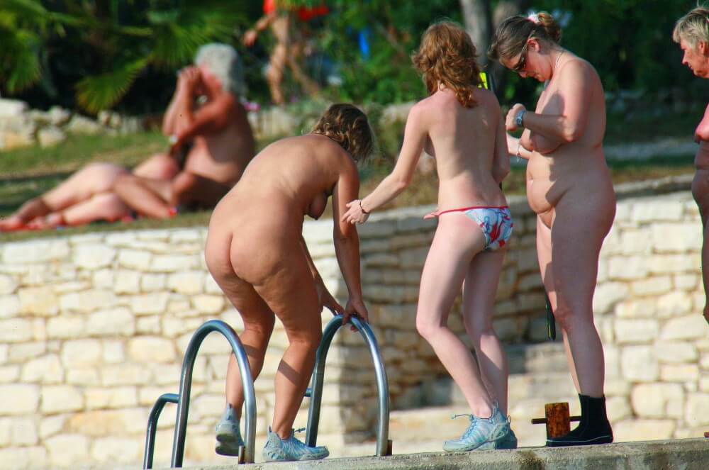 Ula FKK Exploration Family pics - Naturists love openness and freedom