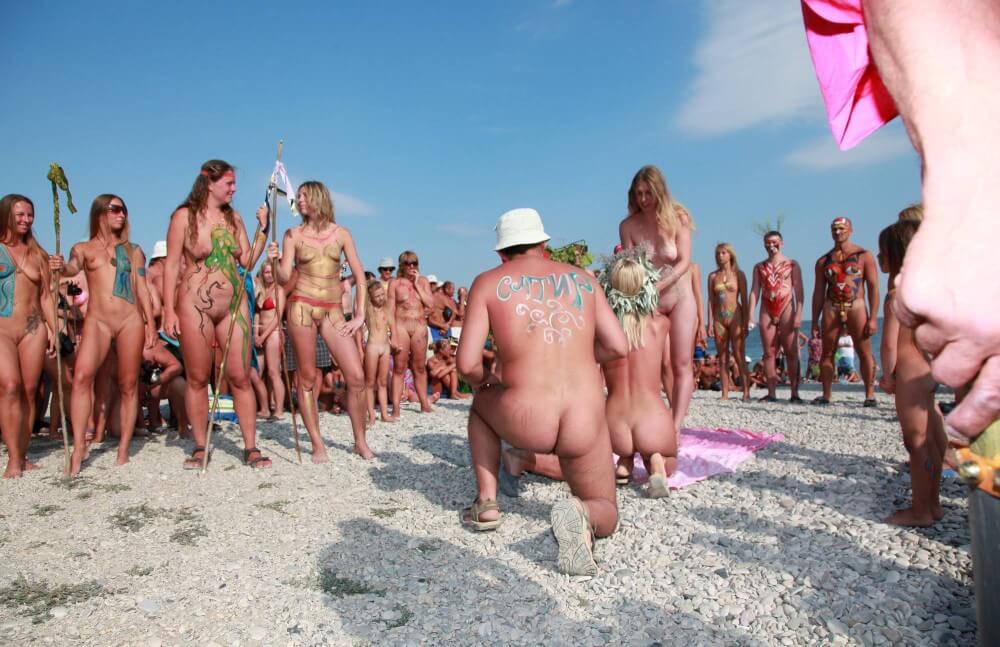 Naturist Boy Sun Warrior pics - Nudity is considered a natural part of human life