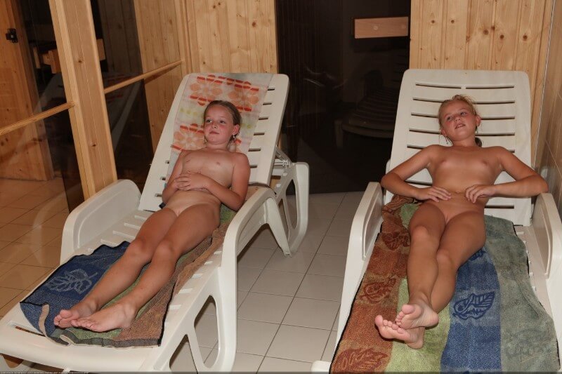 Record center relaxation photos - Nudism fosters trust if you are sincere