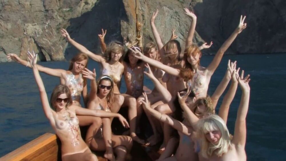 Nudist Girls Boat Cruise Full HD - Naturism teaches us to accept ourselves and others without embarrassment