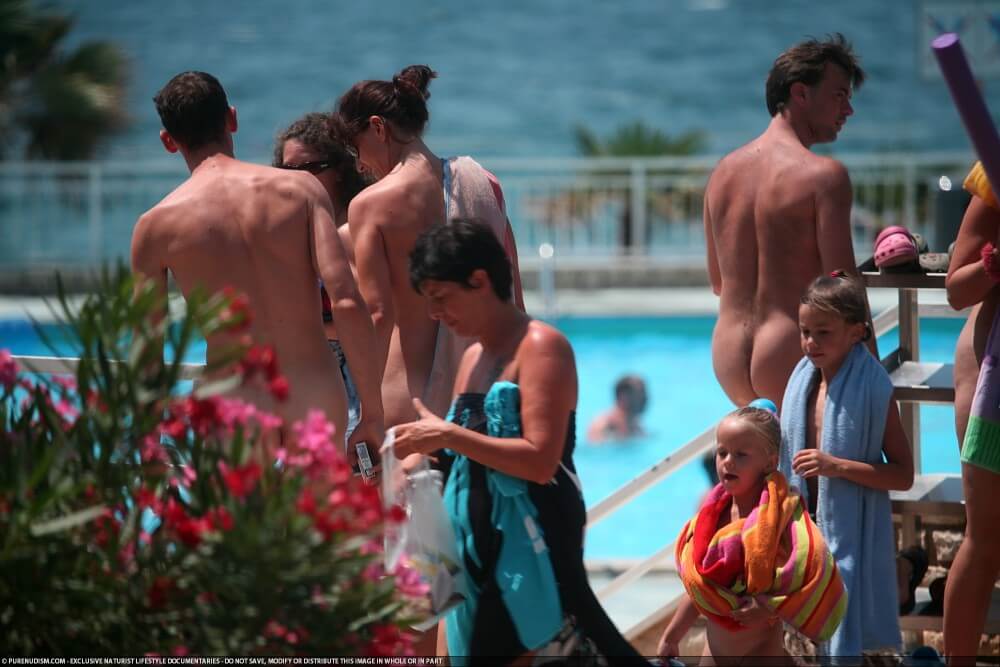 Naturism photo gallery # 66 - Striving for tolerance and respect is the code of conduct among nudists